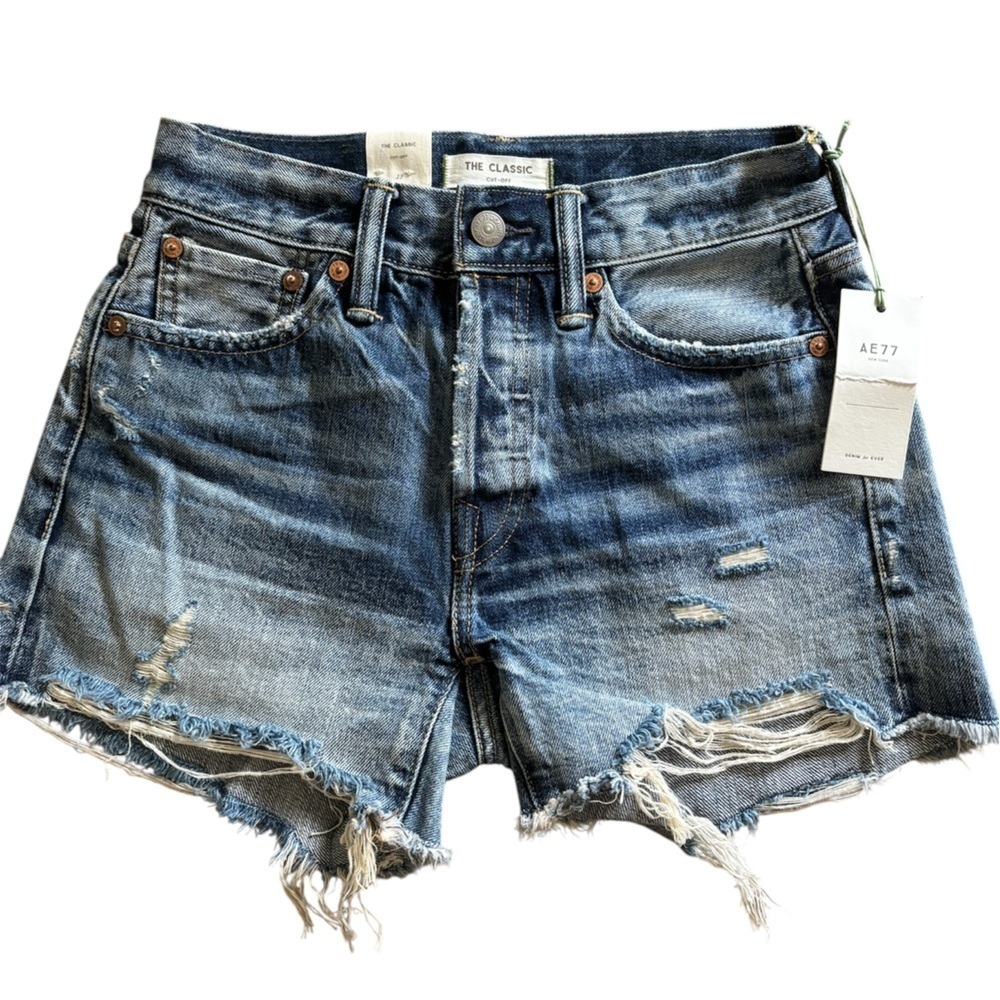 American Eagles Premium AE77  The classic Cut Off Jean Shorts NWT